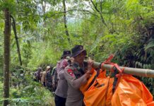 Brimob Polda Jateng: Evakuasi Longsor dan Kirim Ribuan Bantuan Makanan