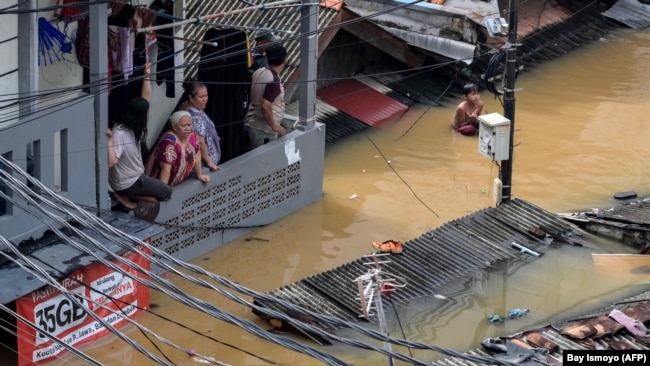 5c1eaabb-e0d0-47cf-de78-08dd5b028e57_w650_r1_s