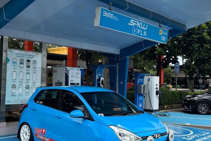Anda Mudik dengan Mobil Listrik? PLN Siapkan 12 SPKLU Lho Anda Mudik dengan Mobil Listrik? PLN Siapkan 12 SPKLU Lho