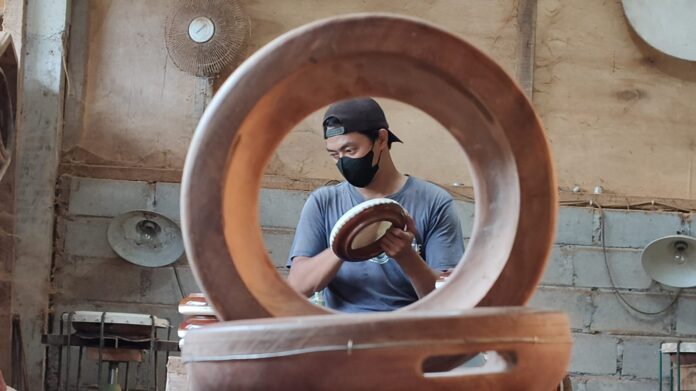 tempat servis rebana