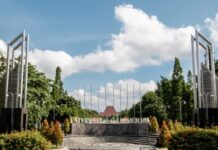 Sitti Aminah Muslimah, Mahasiswa UGM Asal Papua Raih Beasiswa Freeport Indonesia